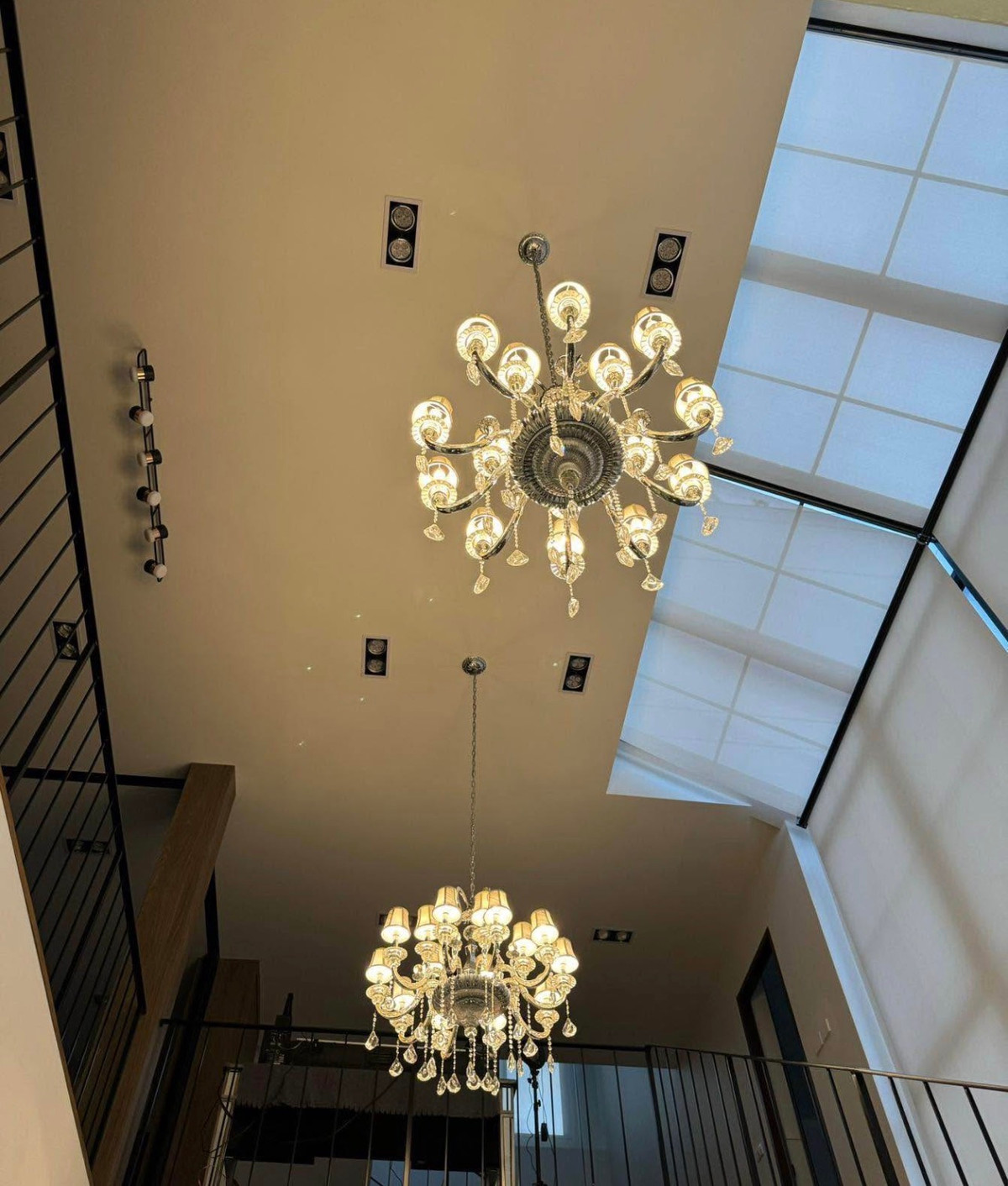 ขายบ้านวงเวียนใหญ่ เจริญนคร : 🏡บ้านเดี่ยวสร้างเอง ดีไซน์พิเศษ ให้ความรู้สึกราวกับหลุดออกมาจากหนัง