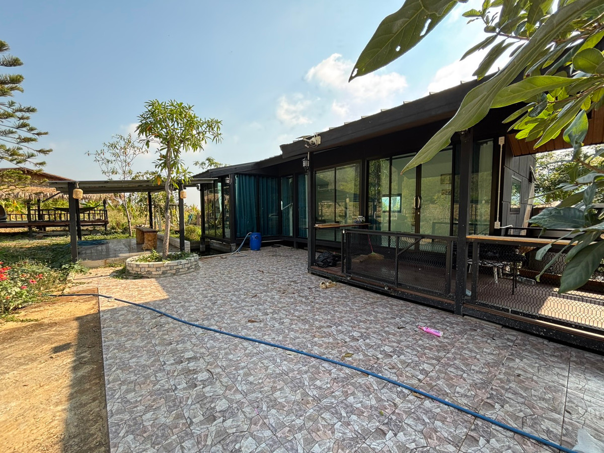 For SaleLandNakhon Sawan : Land for sale 11 rai 3 ngan 71 sq m, Nong Phikun Subdistrict, Tak Fa District, Nakhon Sawan Province. Mountain view, good weather