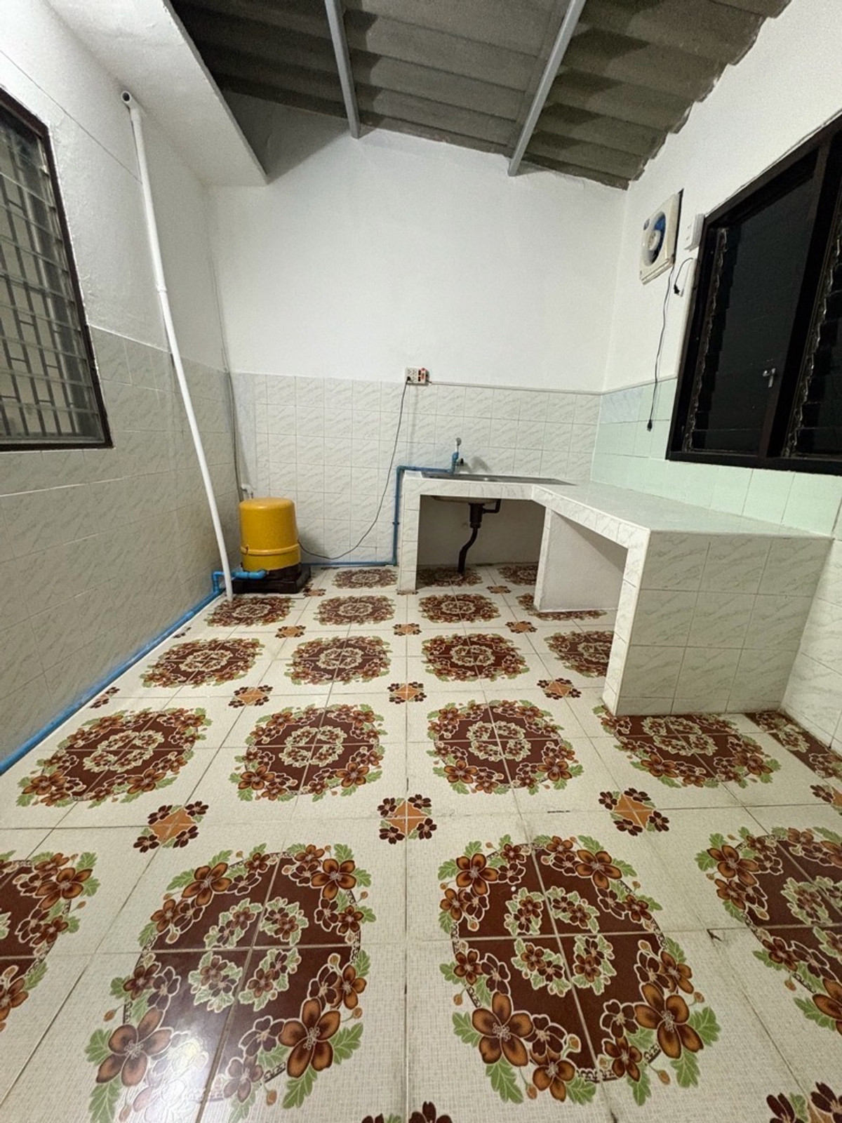 ให้เช่าคอนโดเสรีไทย-นิด้า : ให้เช่า ทาวน์เฮ้า เสรีไทย32