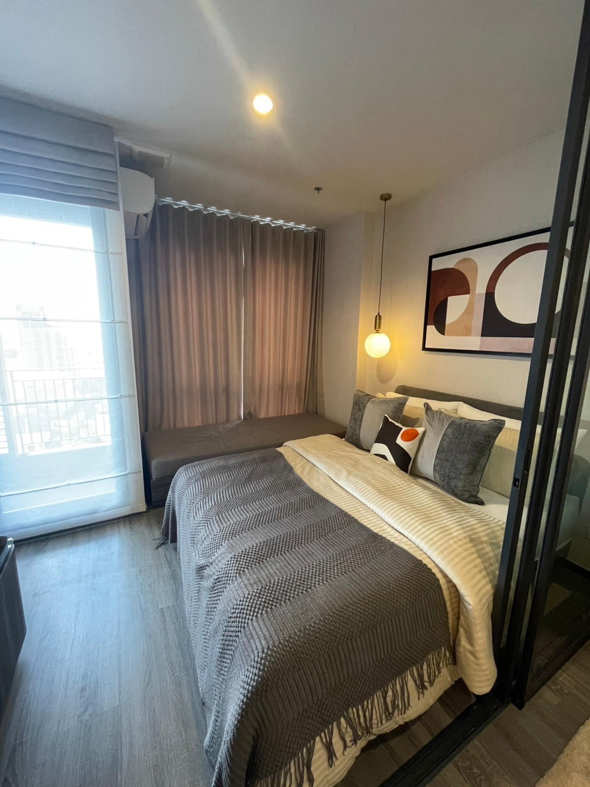 ขายคอนโดราชเทวี พญาไท : ( ถูกเท่าราคาประเมิน!! ) 1 ห้องนอน 30 ตร.ม. IDEO Mobi รางน้ำ คอนโดใกล้ BTS อนุสาวรีย์ชัยฯ ในซอยรางน้ำ