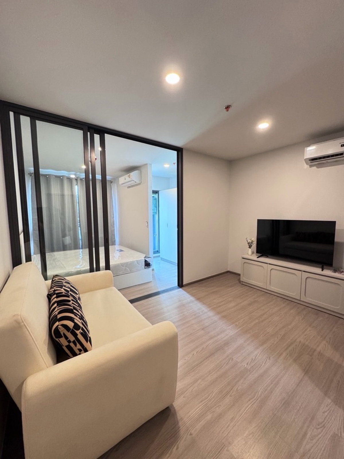 For RentCondoKhlongtoei, Kluaynamthai : Condo Lumpini Sukhumvit Rama 4