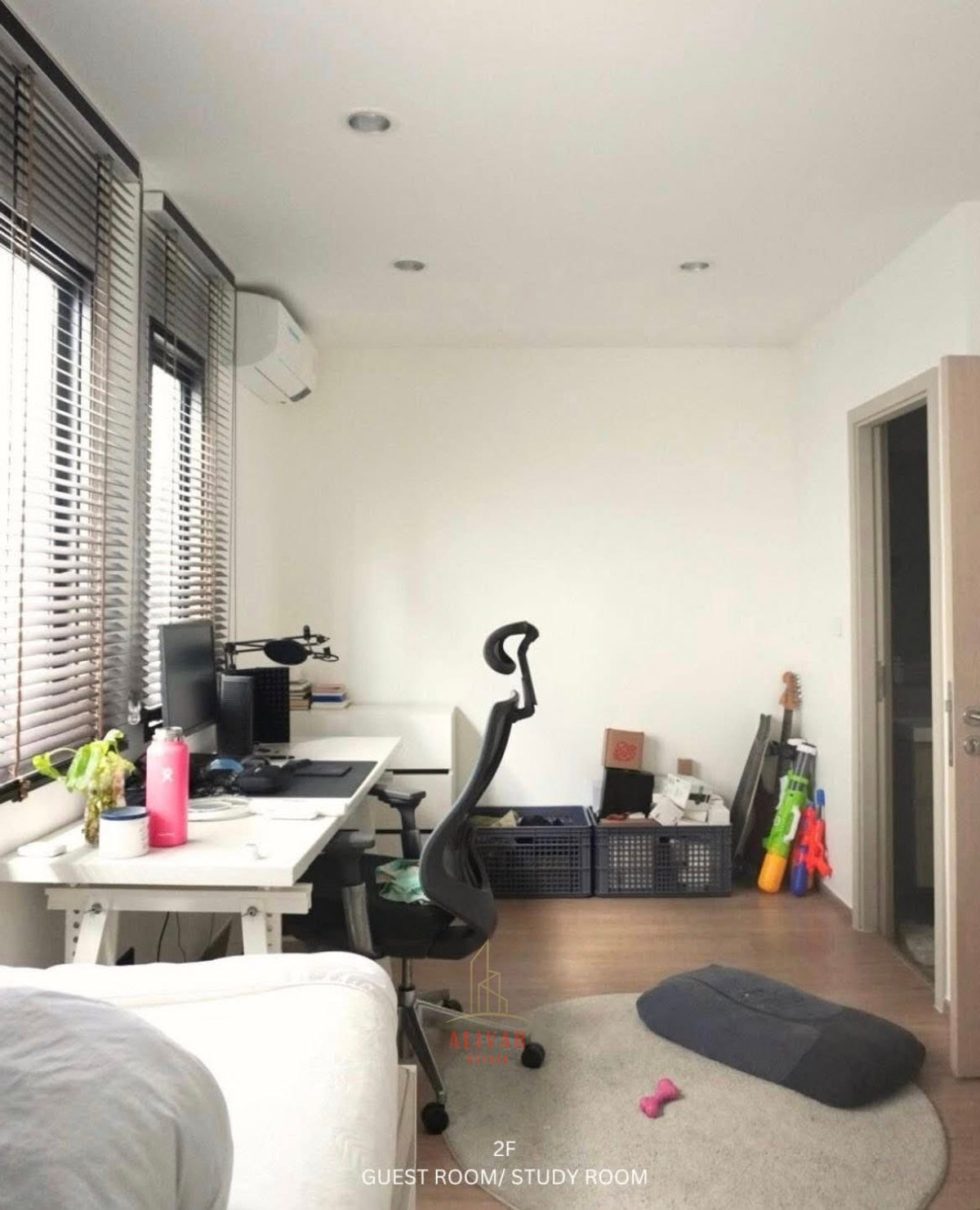 For RentTownhomePattanakan, Srinakarin : RH022326 Townhome for rent, 3.5 floors, corner unit at Shizen Phatthanakan 32, just 10 minutes from Thonglor.