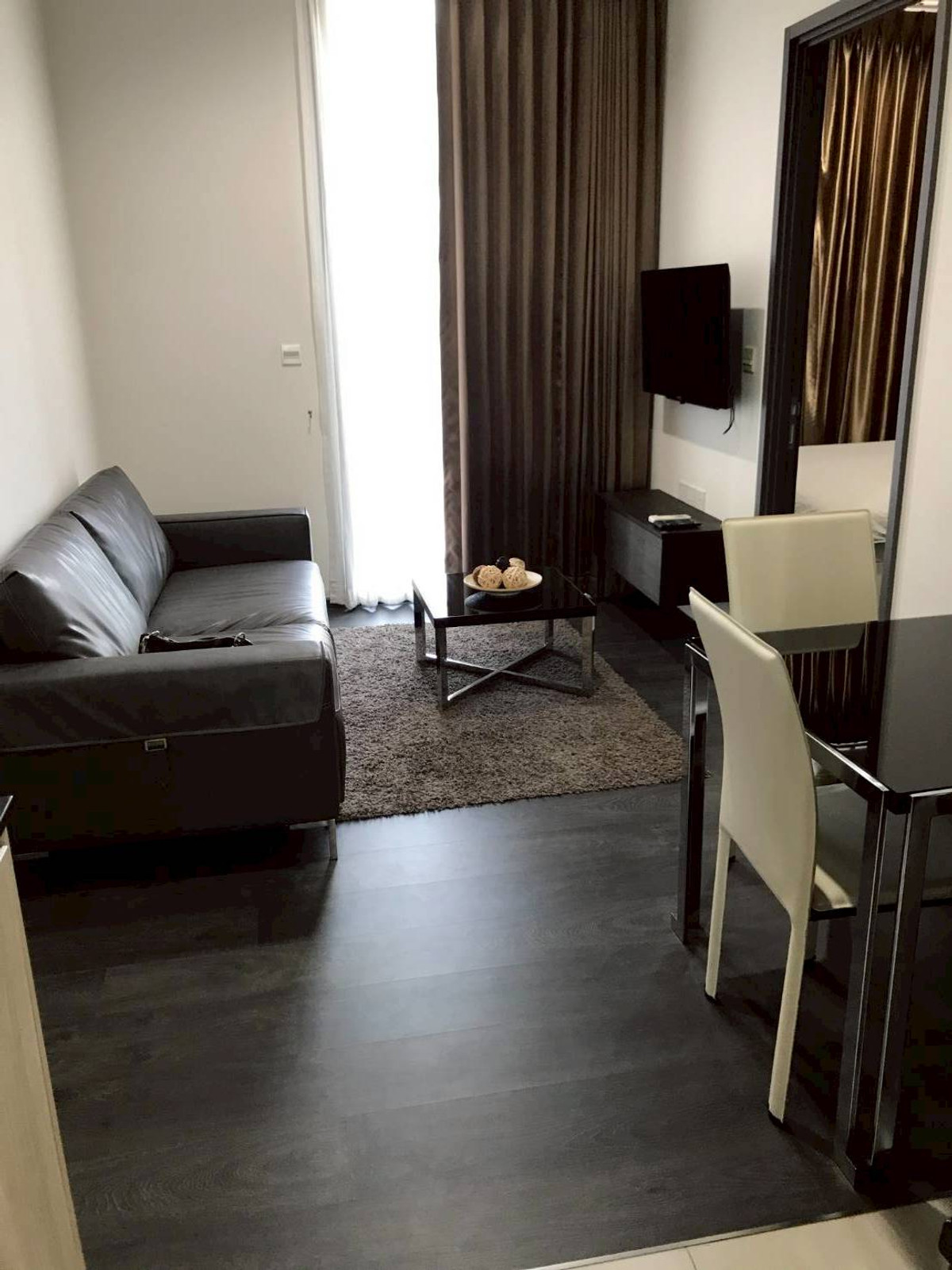 ให้เช่าคอนโดสุขุมวิท อโศก ทองหล่อ : ปล่อยเช่า Edge Sukhumvit คอนโดไฮไรส์ ใจกลางอโศก ติด BTS อโศก / MRT สุขุมวิท