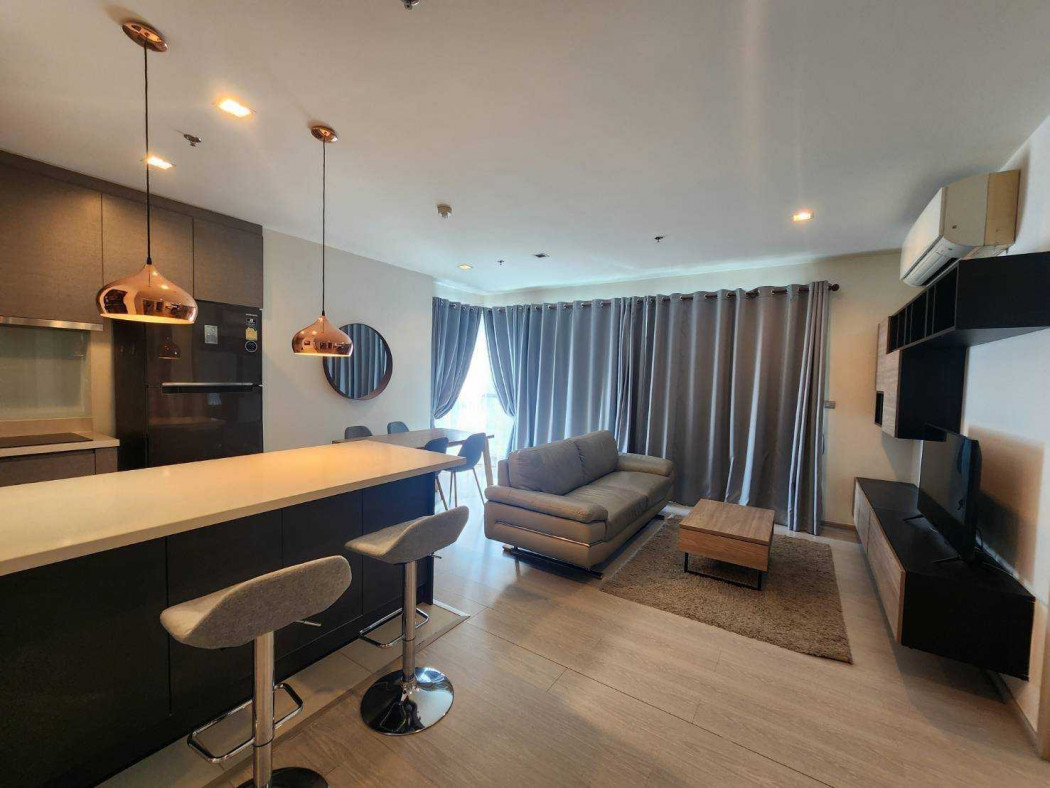 For RentCondoSukhumvit, Asoke, Thonglor : Condo for rent, Rhythm Sukhumvit 36-38, 78 sq m, near BTS Thonglor.