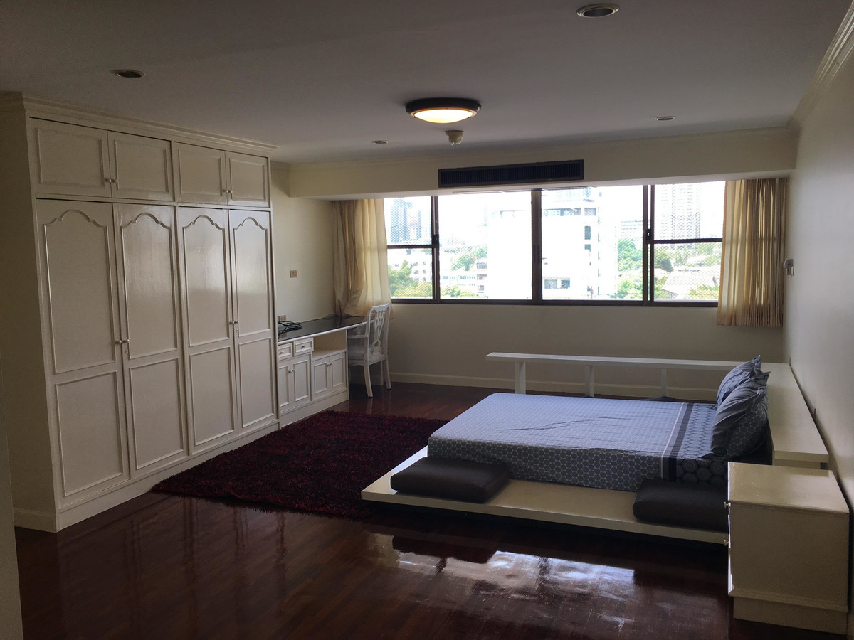 ขายคอนโดวิทยุ ชิดลม หลังสวน : ขายคอนโด Oriental Towers  ราคา 42,000,000 บาท [MKs260206]