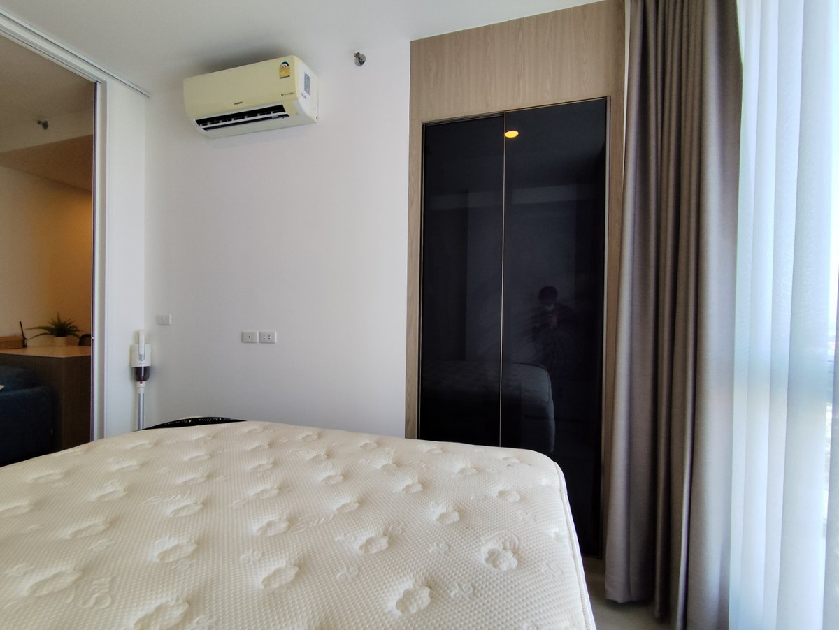 For RentCondoPinklao, Charansanitwong : *FOR RENT* De LAPIS Charan 81, near MRT Bang Phlat 30 m.