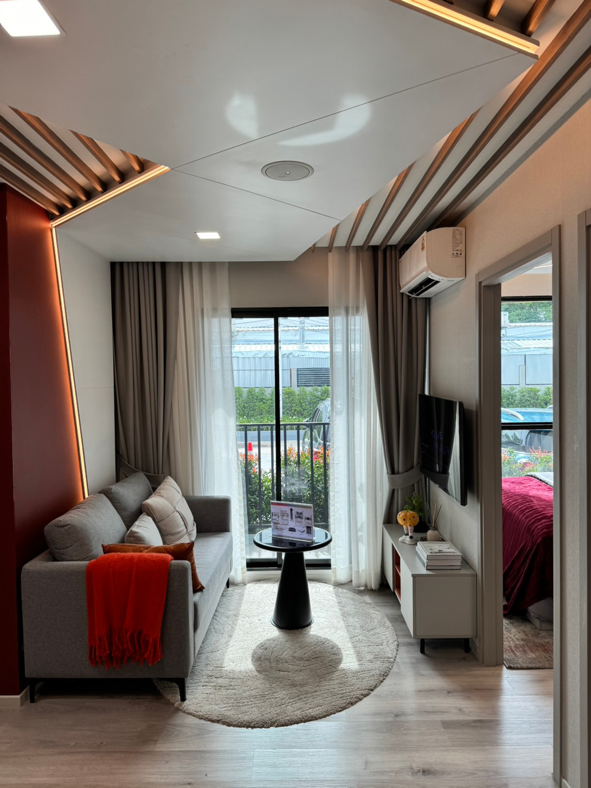 For SaleCondoRathburana, Suksawat : Condo down payment for sale, Cave Luminous Bangmod, Building A, 4th floor, good location, convenient travel.