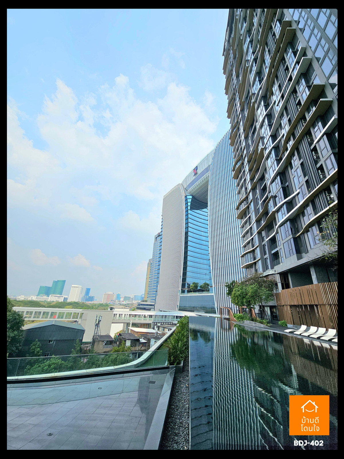 For SaleCondoSapankwai,Jatujak : Special discount on The Line Chatuchak-Mo Chit (33.59 sq m.), near Lat Phrao intersection, 5 minutes, next to BTS and MRT.