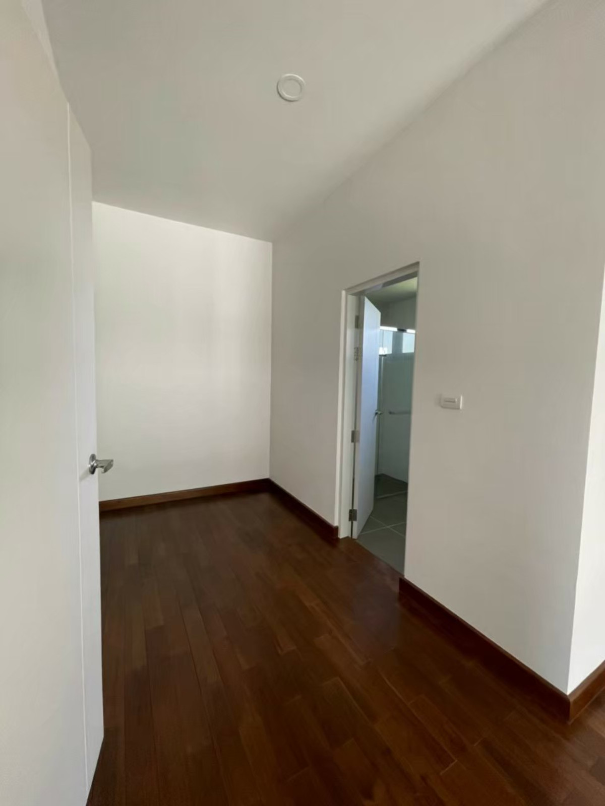 ขายบ้านปิ่นเกล้า จรัญสนิทวงศ์ : เจ้าของขายเอง งดรับนายหน้า ขายบ้านเดี่ยวโครงการเดอะซิตี้ปิ่นเกล้าบรม1* ซ.บรมราชชนนี60 ขนาดที่ดิน105ตารางวา พื้นที่ใช้สอย380ตารางเมตร เพียง 🔥22.9 ล้าน เฟสที่ดีที่สุดในโครงการ ใกล้คลับเฮ้าส์ ติดสวนขนาดใหญ่ของหมู่บ้าน เลขที่มงคล 9/5 พร้อมเข้าอยู่ 0954935293