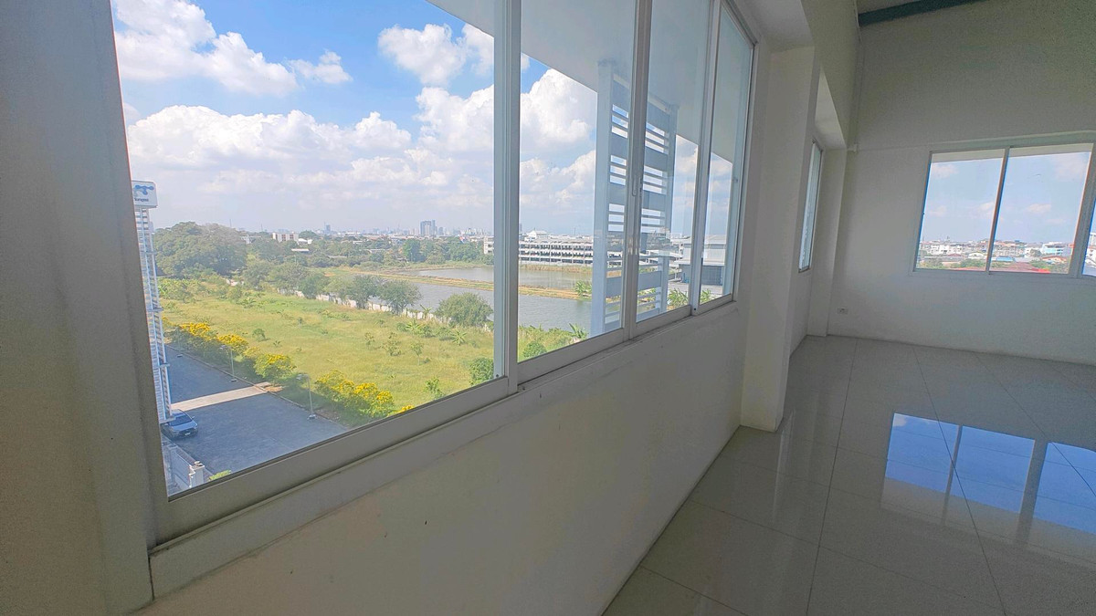 For SaleShop HouseSamut Prakan,Samrong : 5.5-story office building for sale, next to Bang Phli King Kaew Road, Samut Prakan.