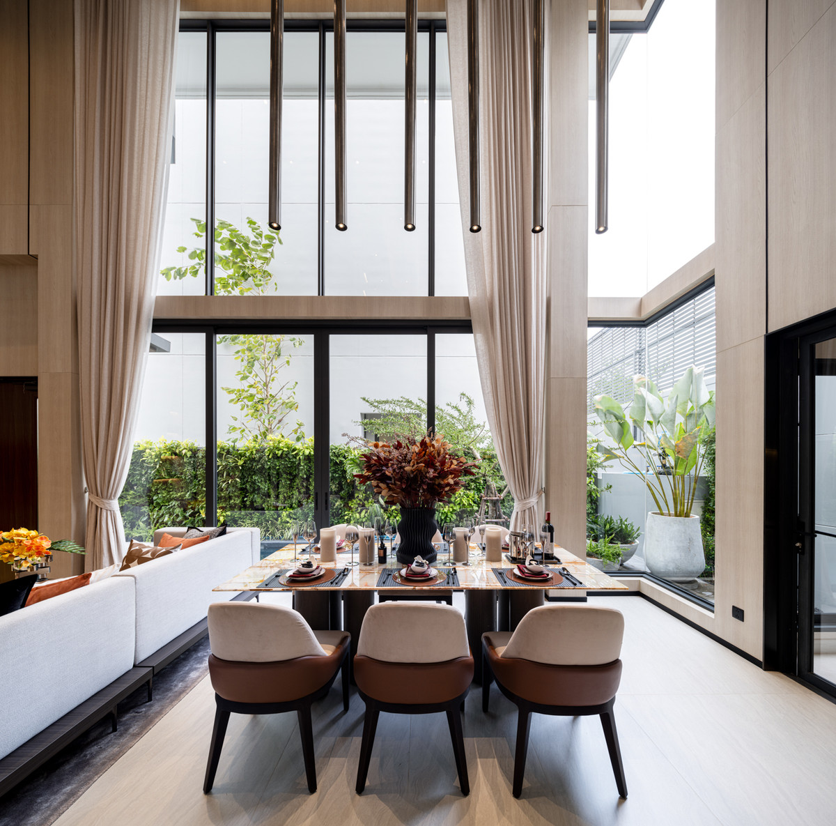 ขายบ้านพระราม 9 เพชรบุรีตัดใหม่ RCA : 🔥𝐇𝐎𝐓 𝐃𝐄𝐀𝐋🔥 𝐀𝐑𝐓𝐀𝐋𝐄 อโศก พระราม 9 พูลวิลล่าทุกหลัง ส่วนลดจัดเต็ม รับประกันการันตีราคาดีที่สุด💯 โทร📱𝟬𝟵𝟮-𝟴𝟬𝟴-𝟴𝟴𝟵𝟵