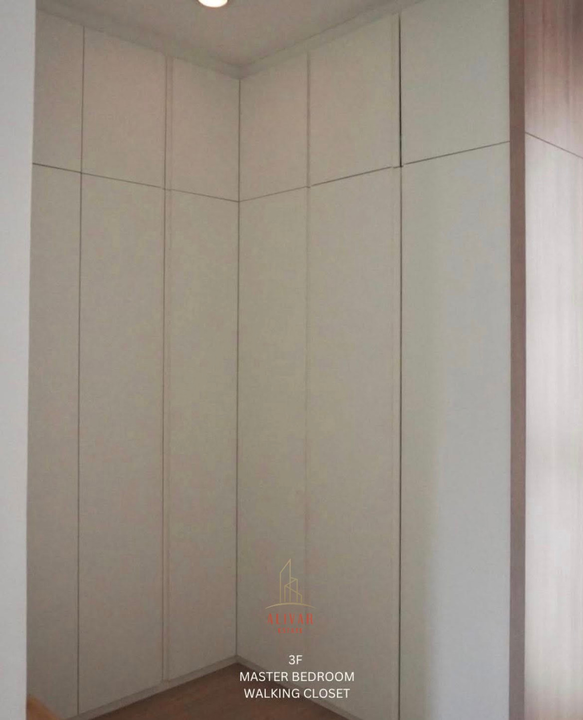 For RentTownhomePattanakan, Srinakarin : RH022326 Townhome for rent, 3.5 floors, corner unit at Shizen Phatthanakan 32, just 10 minutes from Thonglor.