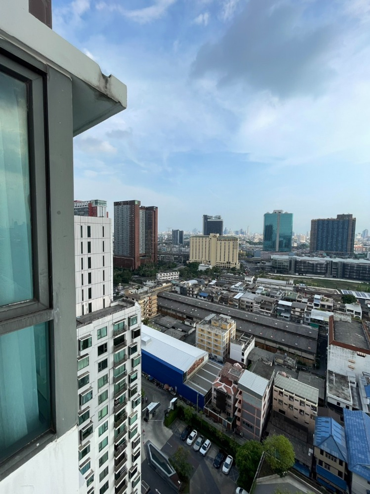 For SaleCondoRamkhamhaeng, Hua Mak : ✅ S-FMR152 ✅ Line : @p2nproperty