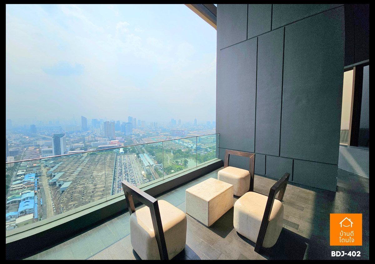 For SaleCondoSapankwai,Jatujak : Special discount on The Line Chatuchak-Mo Chit (33.59 sq m.), near Lat Phrao intersection, 5 minutes, next to BTS and MRT.