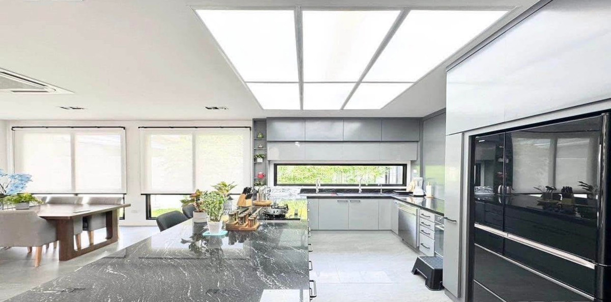 ขายบ้านวงเวียนใหญ่ เจริญนคร : 🏡บ้านเดี่ยวสร้างเอง ดีไซน์พิเศษ ให้ความรู้สึกราวกับหลุดออกมาจากหนัง