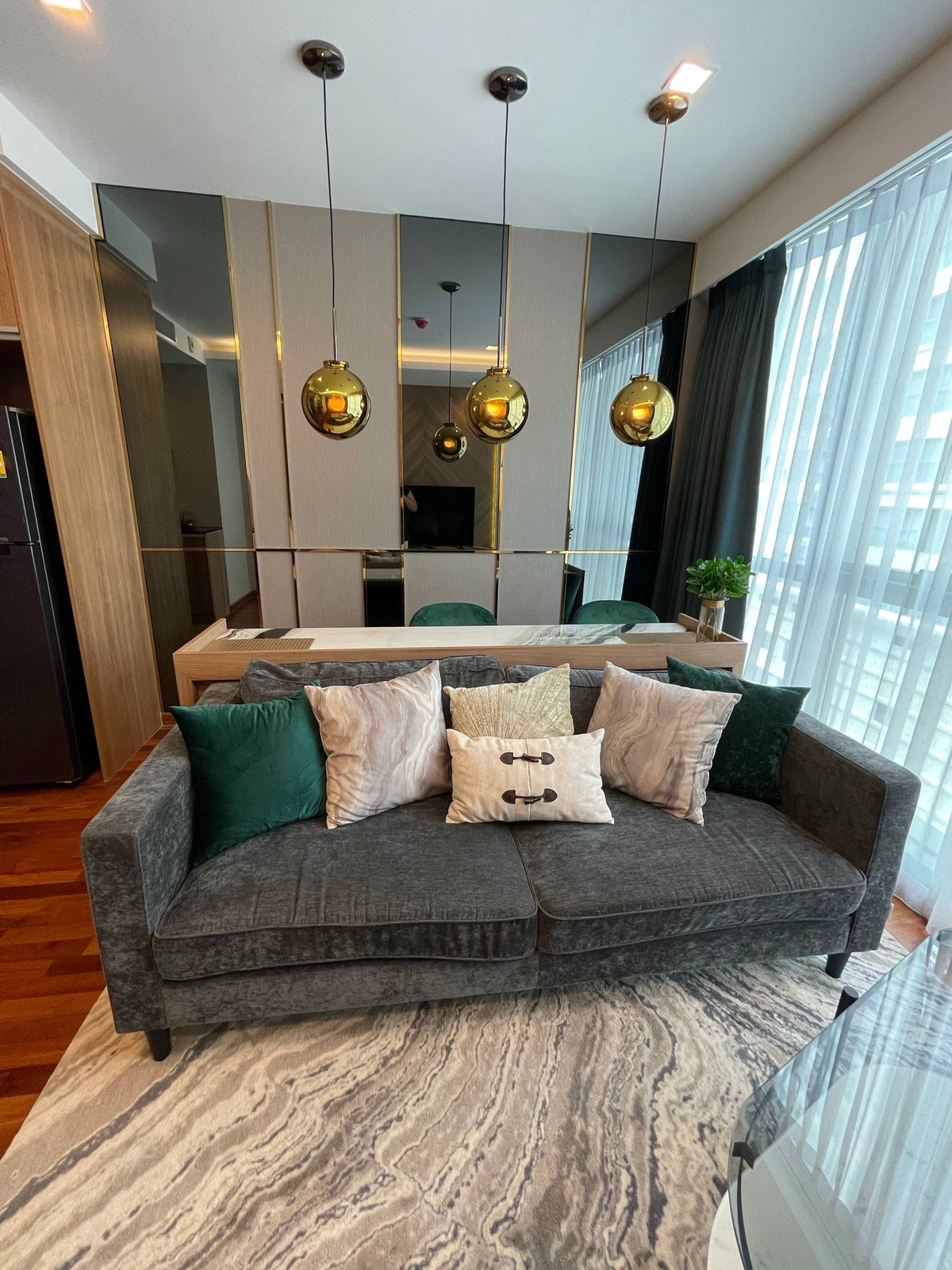 ให้เช่าคอนโดราชเทวี พญาไท : Wish Signature Midtown Siam 1【𝐑𝐄𝐍𝐓】🔥ห้องโทนหรูเรียบ ดูแพงแบบไม่ต้องพยายาม ทุกมุมคือความลงตัวของชีวิตเมือง🔥 ติดต่อไลน์ไอดี: @hacondo