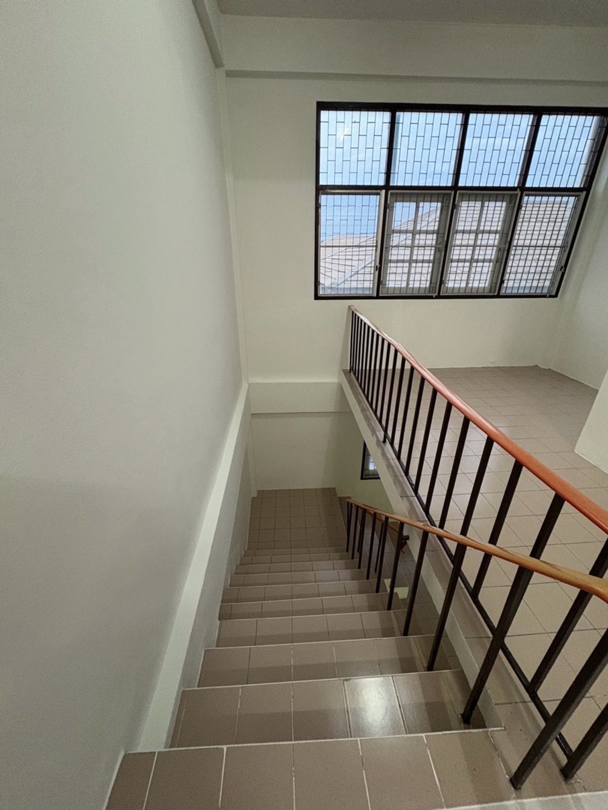 ให้เช่าคอนโดเสรีไทย-นิด้า : ให้เช่า ทาวน์เฮ้า เสรีไทย32