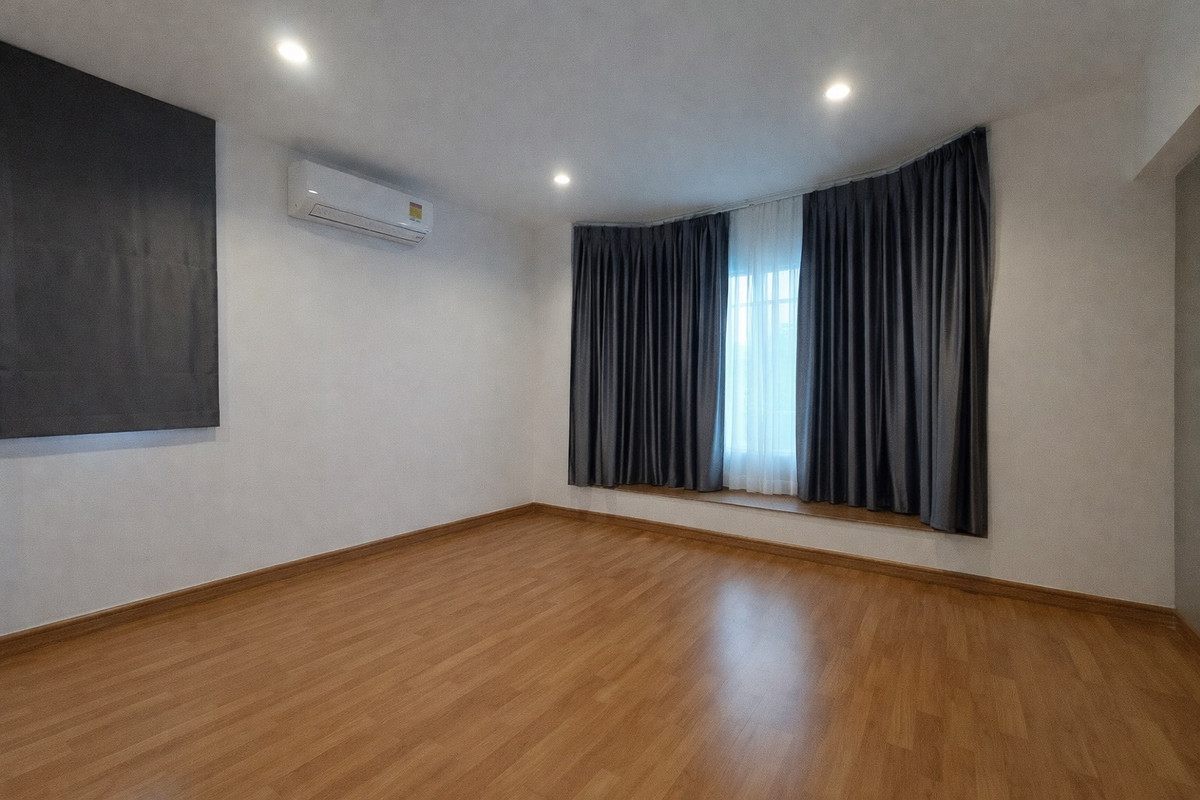 ขายบ้านนวมินทร์ รามอินทรา : 🔥 บ้านหลังมุมหายาก! พื้นที่เยอะ เป็นส่วนตัว ขายด่วน🏡 ชวนชื่น ซิตี้ วัชรพล–รามอินทรา (เฟสใหม่)
📍 ขนาด 51.8 ตร.ว. | หลังมุม
💰 เพียง 6.99 ล้านบาท (ต่อรองได้)