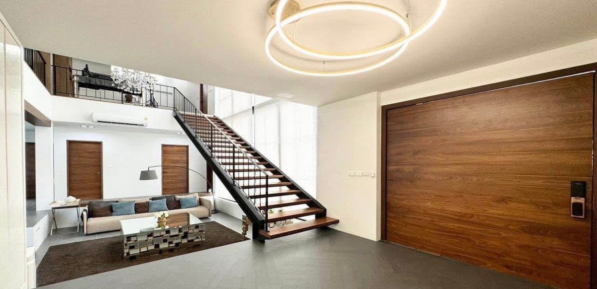 ขายบ้านวงเวียนใหญ่ เจริญนคร : 🏡บ้านเดี่ยวสร้างเอง ดีไซน์พิเศษ ให้ความรู้สึกราวกับหลุดออกมาจากหนัง