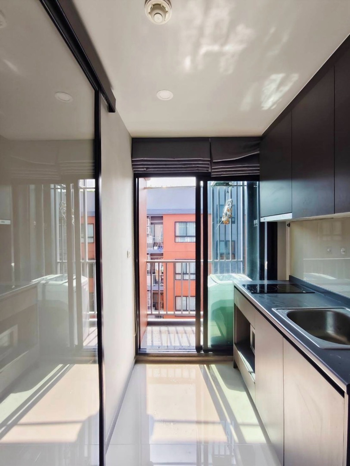 For SaleCondoRama9, Petchburi, RCA : 👑✨ Condo ready to move in, high floor, Rama 9 location, beautiful room, looks expensive, finished in one room 🏆🚀
🏡 Condo for sale Supalai Monte Rama 9
✨ Beautifully decorated room, ready to move in, no need to renovate 💸 Price 2.75 million baht