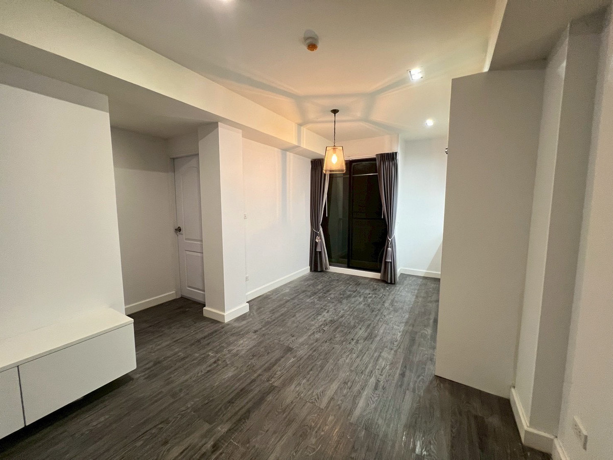 For SaleCondoVipawadee, Don Mueang, Lak Si : Condo for sale, Maison Garden Chaengwattana, good location, near the BTS.