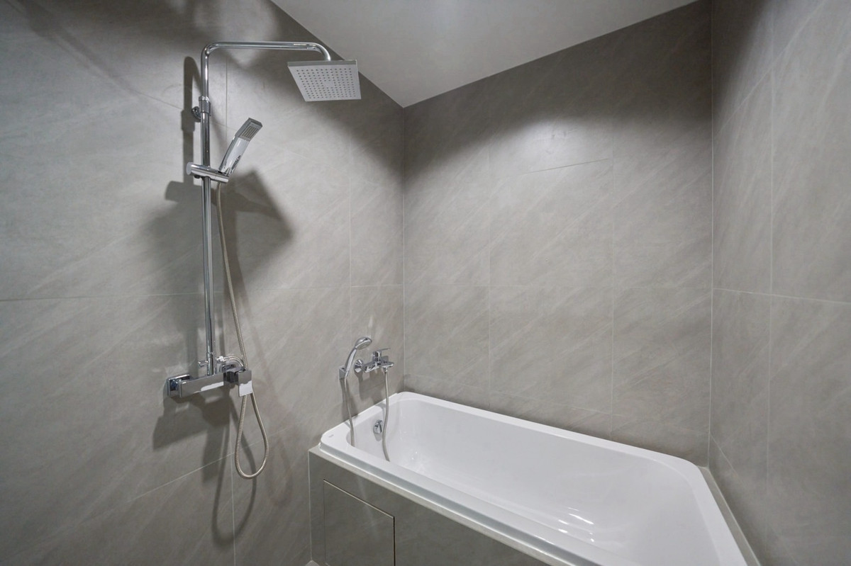 For SaleCondoKhlongtoei, Kluaynamthai : Ideo Sukhumvit Rama 4, new rooms sold directly from the project. There are many rooms to choose from. You can talk to each other at the back of the house.