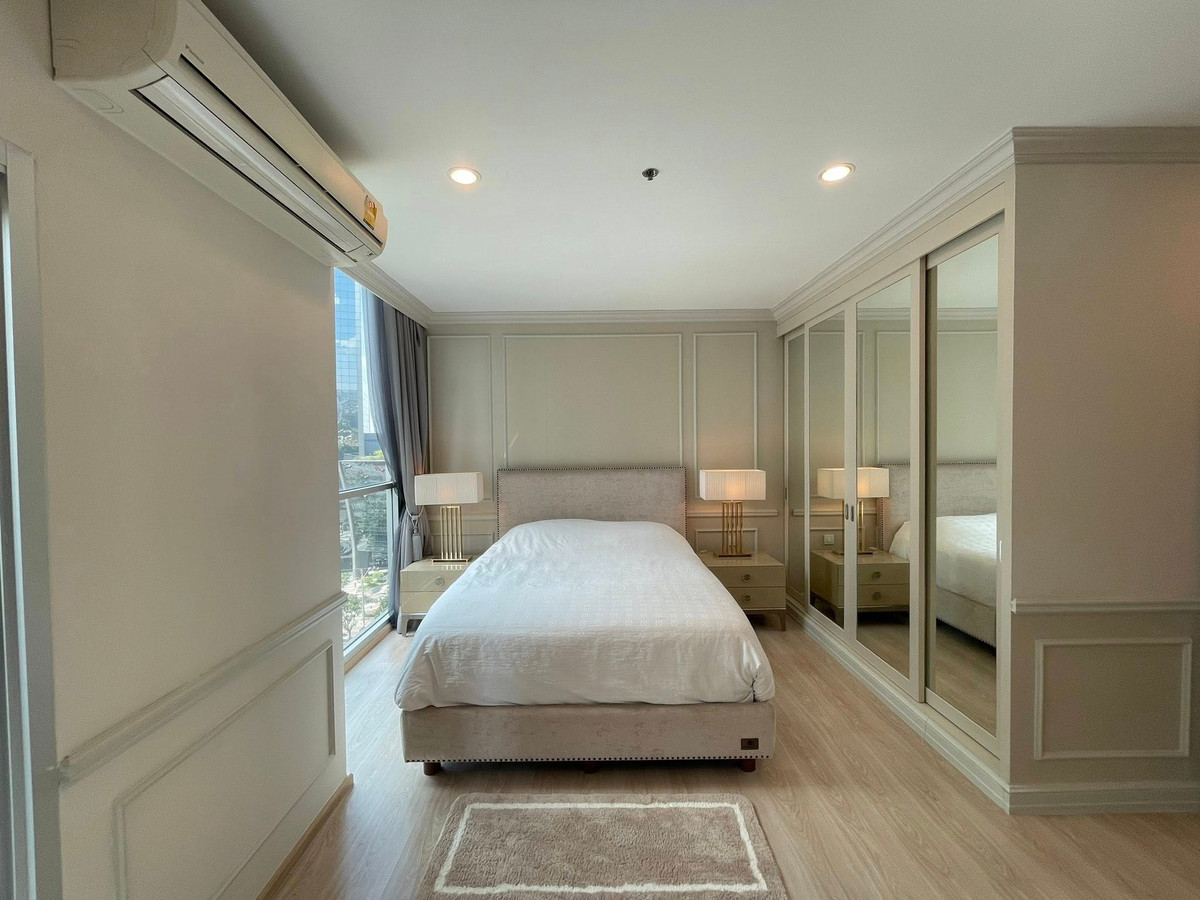 For SaleCondoRatchadapisek, Huaikwang, Suttisan : Noble Revolve Ratchada 2 / 2 Bedrooms (FOR SALE), Noble Revolve Ratchada 2 / 2 Bedrooms (For Sale) TARN240