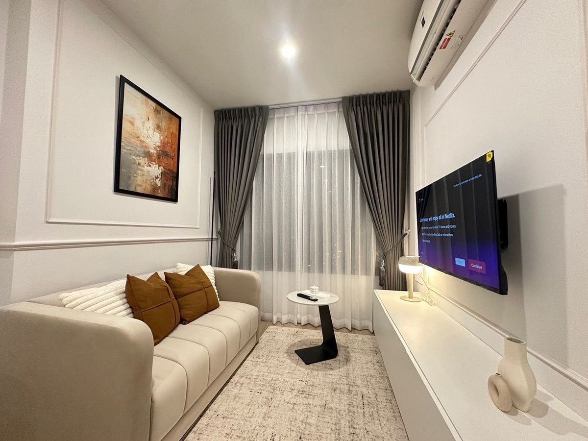 For RentCondoKhlongtoei, Kluaynamthai : 🔥For Rent Now🔥 Life Rama 4 - Asoke. Beautifully decorated unit, very comfortable and inviting. Fully furnished and ready to move in. Close to MRT Queen Sirikit National Convention Centre. Excellent common areas with 5 floors of facilities.