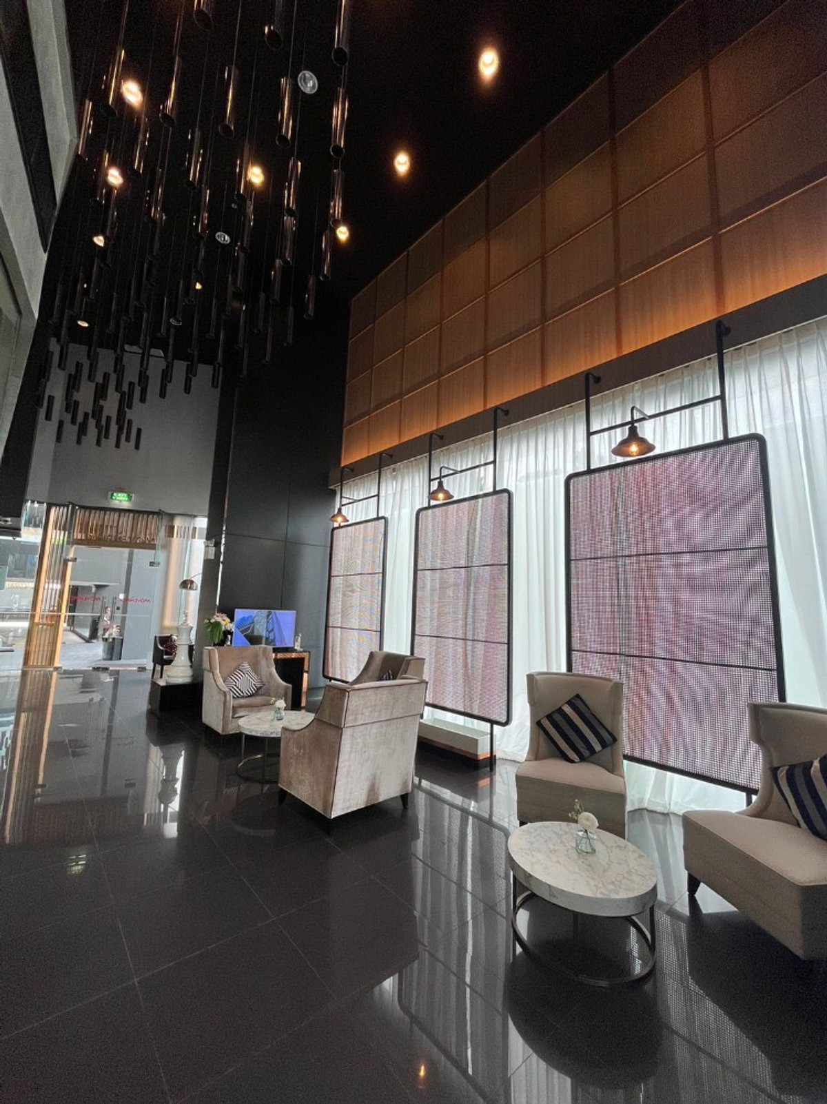 ให้เช่าคอนโดสุขุมวิท อโศก ทองหล่อ : 🔥ให้เช่าด่วน🔥Estella Up Ekkamai เลี้ยงสัตว์ได้ ห้องกว้าง ตกแต่งครบครันทั้ง เฟอร์นิเจอร์ และ เครื่องใช้ไฟฟ้า พร้อมเข้าอยู่ ❗