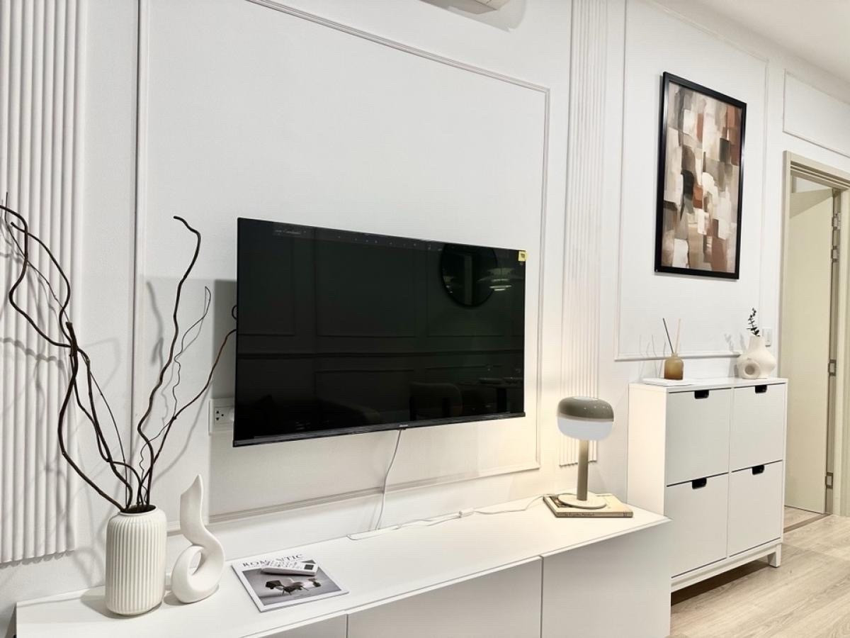 For RentCondoKhlongtoei, Kluaynamthai : 🔥For Rent Now🔥 Life Rama 4 - Asoke. Beautifully decorated unit, very comfortable and inviting. Fully furnished and ready to move in. Close to MRT Queen Sirikit National Convention Centre. Excellent common areas with 5 floors of facilities.