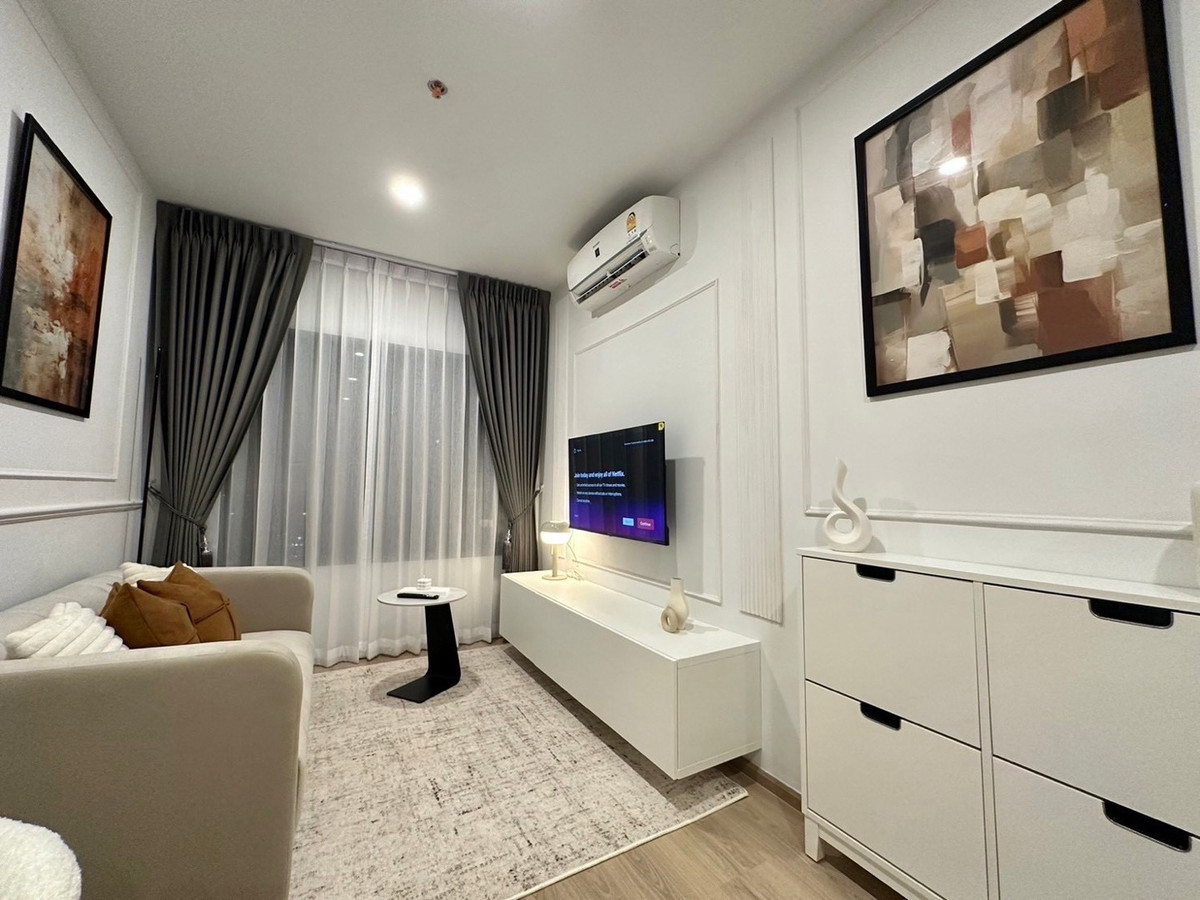 For RentCondoKhlongtoei, Kluaynamthai : 🔥For Rent Now🔥 Life Rama 4 - Asoke. Beautifully decorated unit, very comfortable and inviting. Fully furnished and ready to move in. Close to MRT Queen Sirikit National Convention Centre. Excellent common areas with 5 floors of facilities.