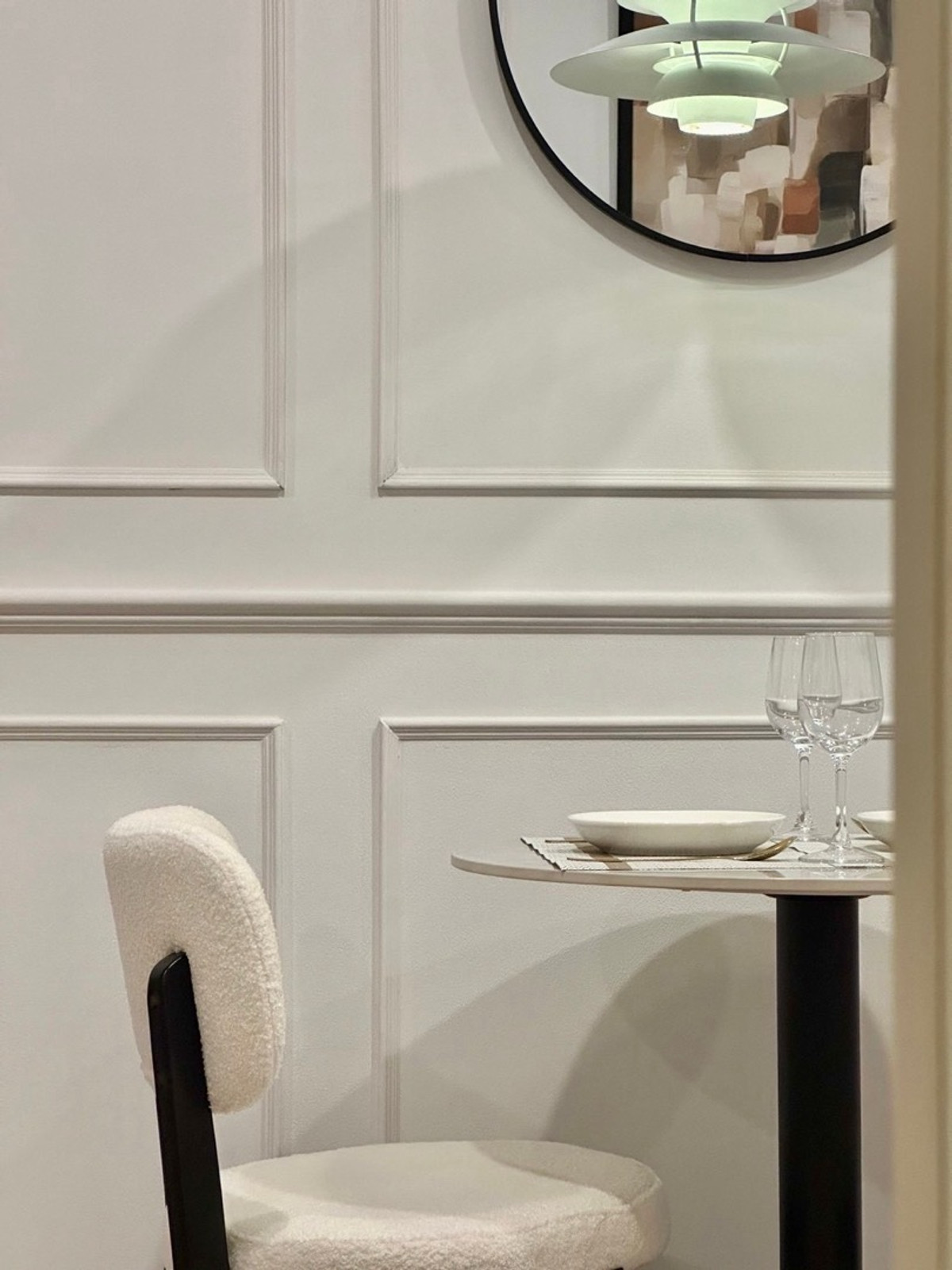 For RentCondoKhlongtoei, Kluaynamthai : 🔥For Rent Now🔥 Life Rama 4 - Asoke. Beautifully decorated unit, very comfortable and inviting. Fully furnished and ready to move in. Close to MRT Queen Sirikit National Convention Centre. Excellent common areas with 5 floors of facilities.