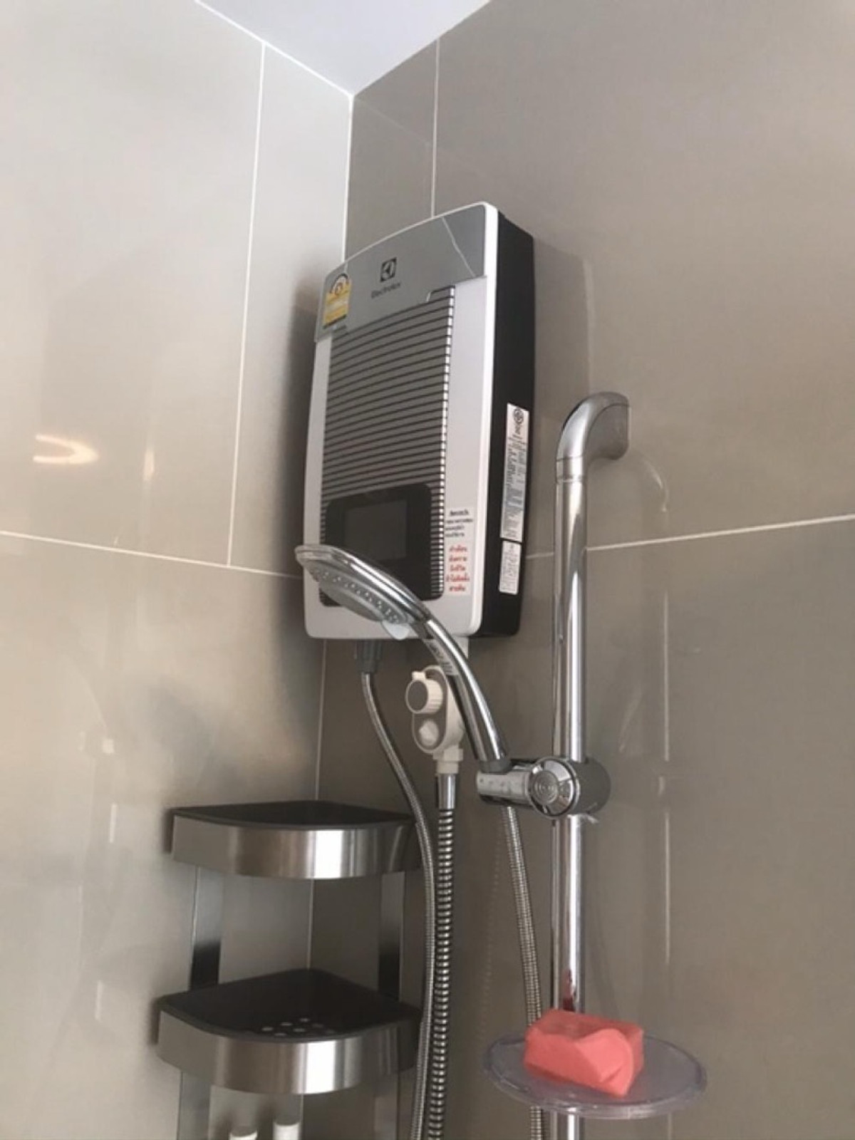 For RentCondoBang Sue, Wong Sawang, Tao Pun : 16,000 baht / month