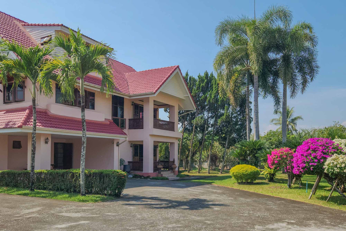 ขายบ้านเชียงใหม่ : บ้านพักส่วนตัววิวภูเขา พร้อมสวนลำไย 84 ต้น ใกล้สนามกอล์ฟ, เชียงใหม่