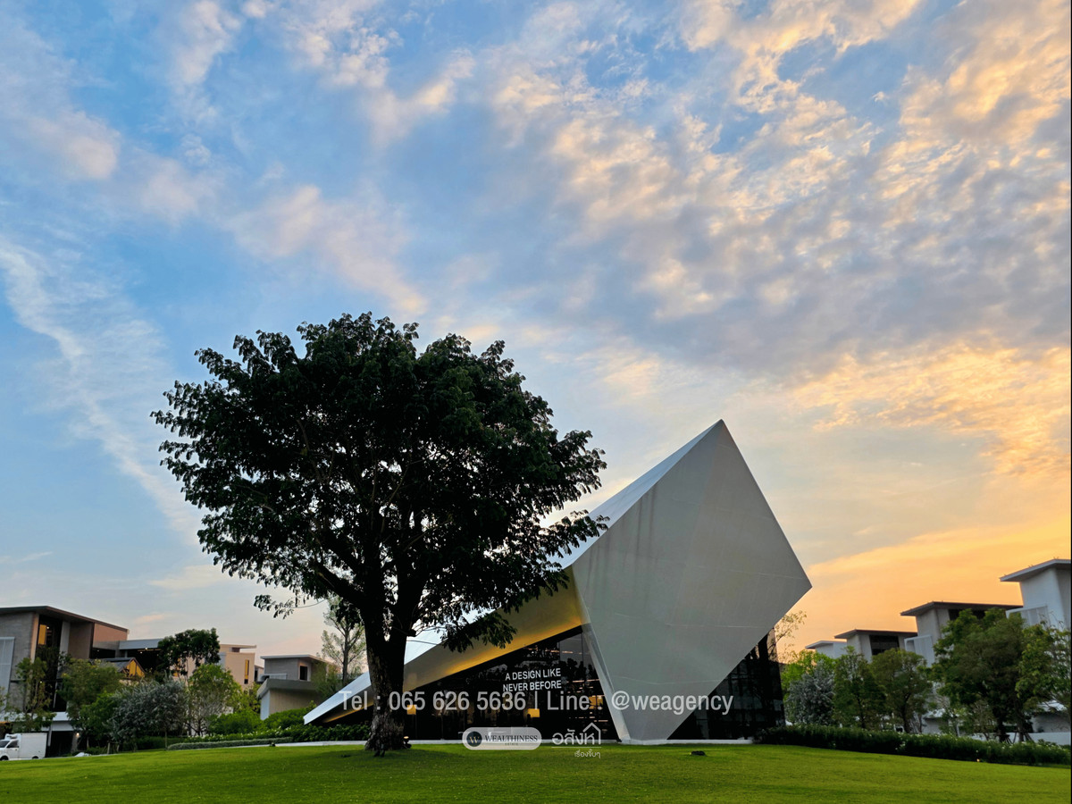 For SaleHouseLadkrabang, Suwannaphum Airport : 💎 VIVE New Krungthep Kreetha | 3-Storey Luxury Home, 716 sq.m., with Private Glass House Starting from THB 68 Mb. 📞 065-626-5636 (Kie)