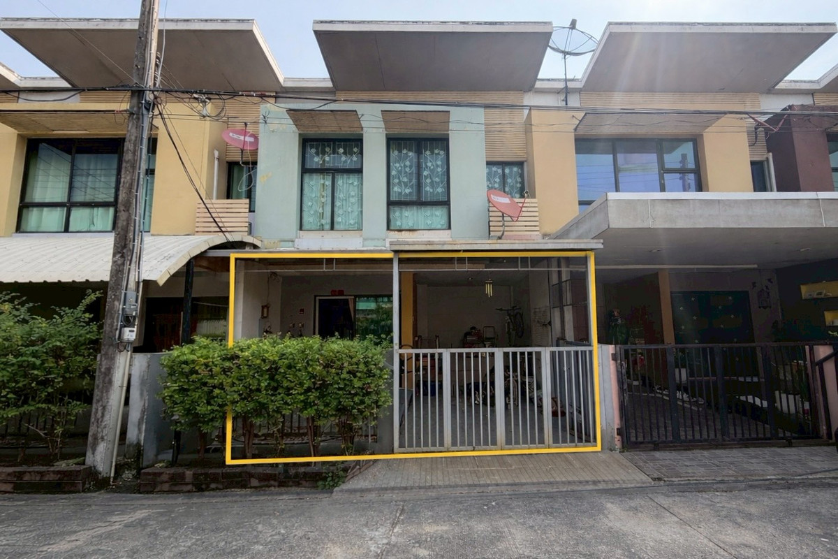 ขายทาวน์โฮมปทุมธานี รังสิต ธรรมศาสตร์ : บ้านไอดีไซน์ ลำลูกกา คลอง 3 ถนนลำลูกกา ตำบลลาดสวาย อำเภอลำลูกกา จังหวัดปทุมธานี