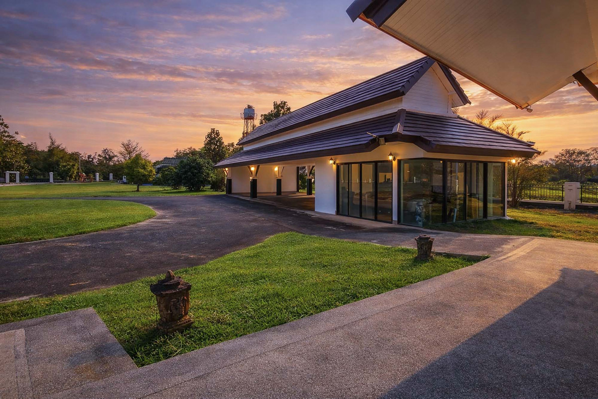 ขายบ้านเชียงใหม่ : บ้านสวนส่วนตัวหลังใหญ่ พร้อมสระว่ายน้ำ บรรยากาศเงียบสงบ