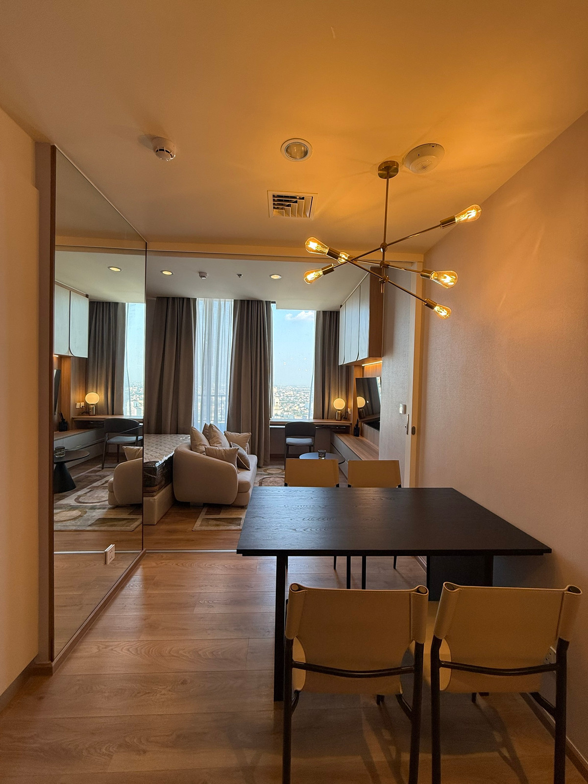 ให้เช่าคอนโดสุขุมวิท อโศก ทองหล่อ : โนเบิล ฟอร์ม ทองหล่อ 