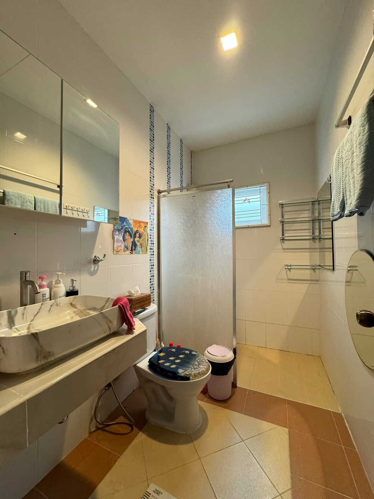 ให้เช่าบ้านพัทยา บางแสน ชลบุรี สัตหีบ : หมู่บ้าน รัตนากรวิลเลจ 17 / 2 ห้องนอน (เช่า), Ratanakorn Village 17 / 2 Bedrooms (FOR RENT) BEWN068