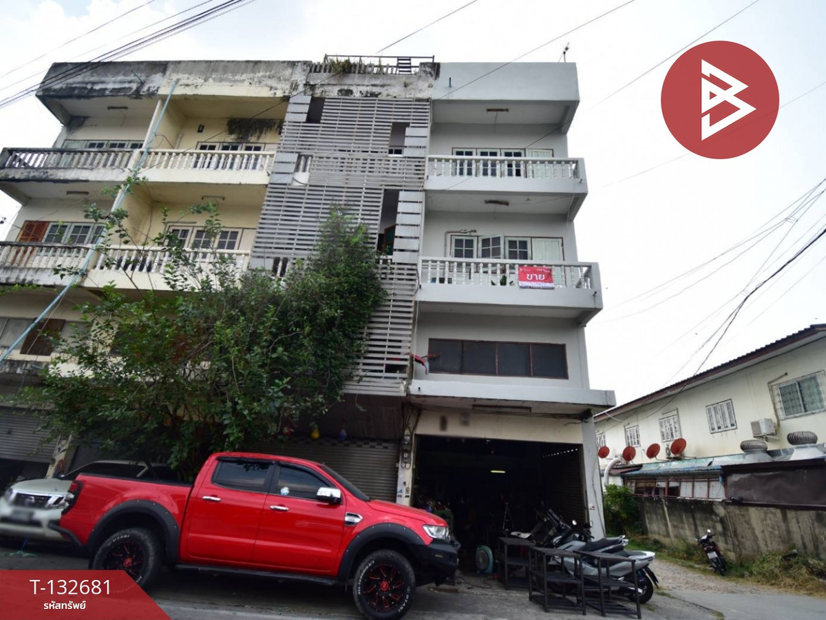 For SaleShop HouseNonthaburi, Bang Yai, Bangbuathong : Commercial building for sale, 3 and a half floors, area 17.2 sq m, Bang Kruai, Nonthaburi.
