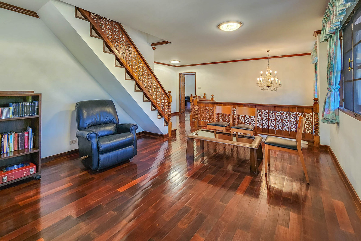 ขายบ้านเชียงใหม่ : บ้านพักส่วนตัววิวภูเขา พร้อมสวนลำไย 84 ต้น ใกล้สนามกอล์ฟ, เชียงใหม่