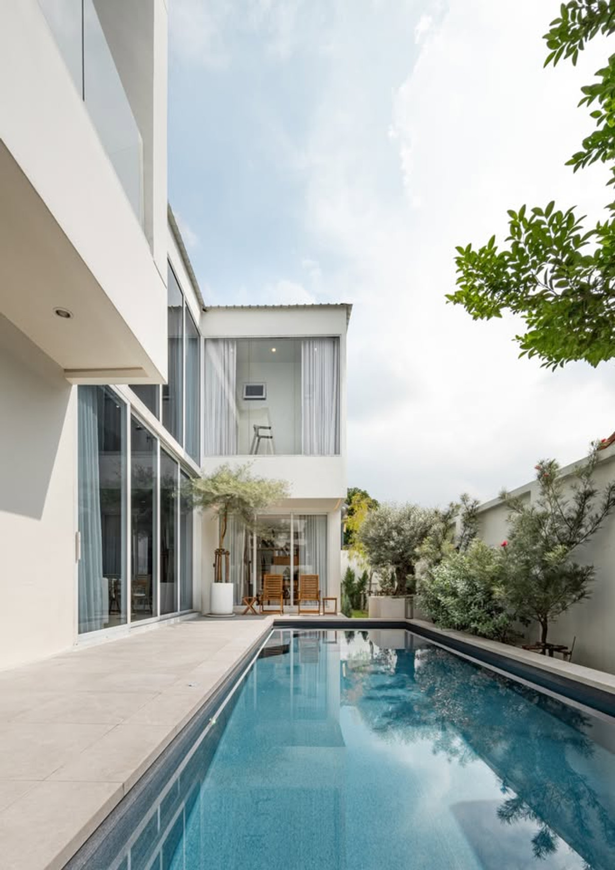 Chokchai 4, Ladprao 71, Ladprao 48, : Luxury pool villa for rent in Ladprao area, 300,000 THB/month, also available for sale at 30 million THB/month [MKh260203]