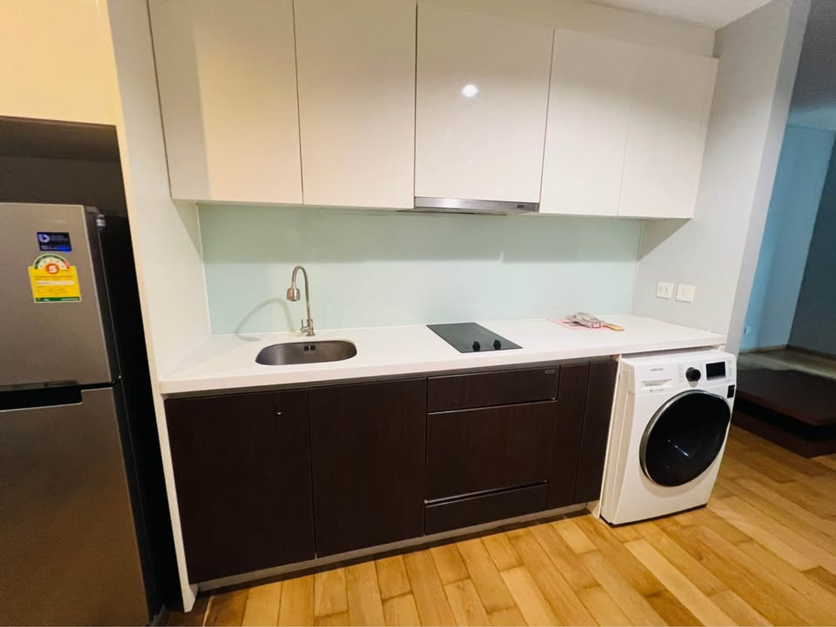 For SaleCondoSathorn, Narathiwat : The breeze Narathiwas / 1 Bedroom (FOR SALE), The Breeze Narathiwat - Chong Nonsi / 1 bedroom (for sale) LD042