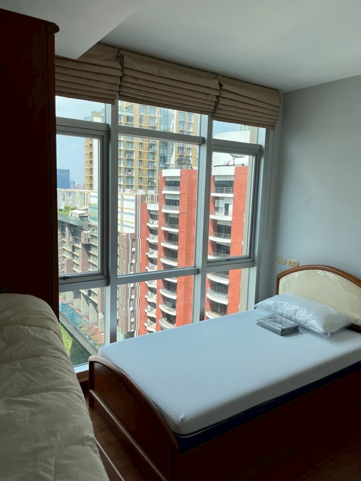 ให้เช่าคอนโดวิทยุ ชิดลม หลังสวน : For rent  Grand langsuan
2 bedroom  2 bathroom 