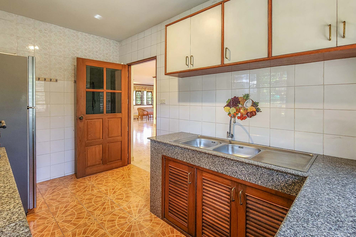 ขายบ้านเชียงใหม่ : บ้านพักส่วนตัววิวภูเขา พร้อมสวนลำไย 84 ต้น ใกล้สนามกอล์ฟ, เชียงใหม่