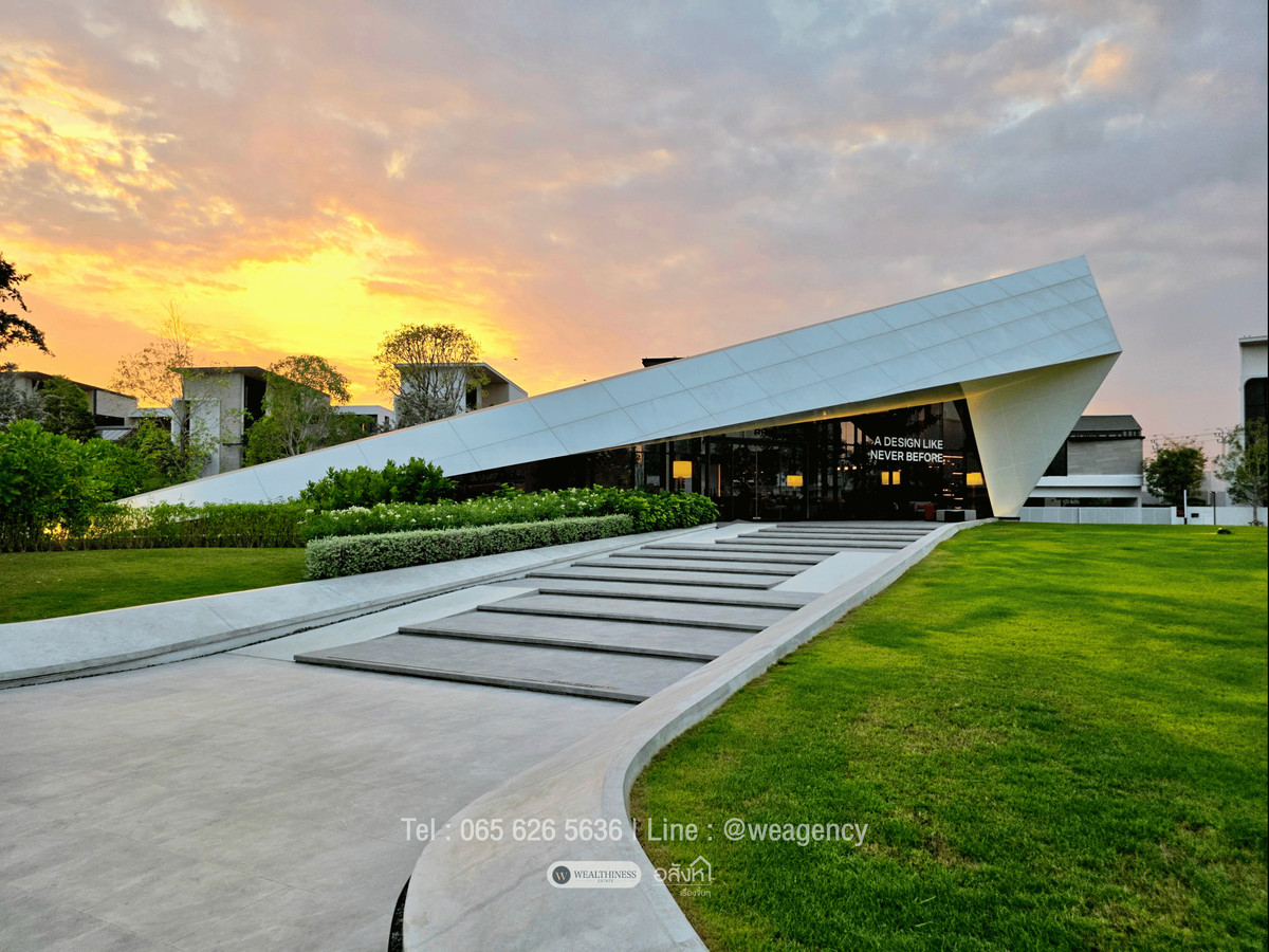 For SaleHouseLadkrabang, Suwannaphum Airport : 💎 VIVE New Krungthep Kreetha | 3-Storey Luxury Home, 716 sq.m., with Private Glass House Starting from THB 68 Mb. 📞 065-626-5636 (Kie)