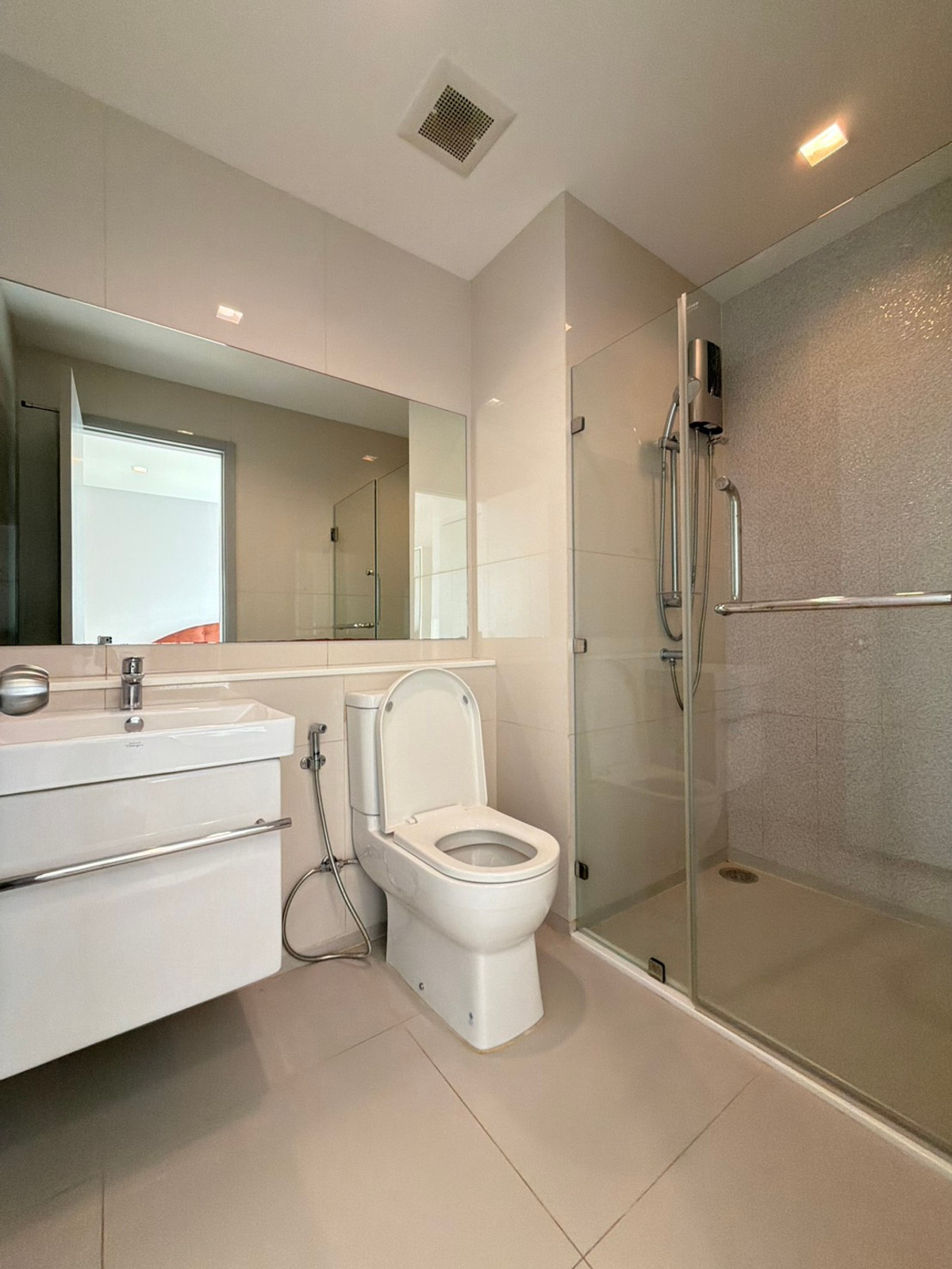 For RentCondoOnnut, Udomsuk : ⚜️ Best price 2 bedrooms for rent at Life sukhumvit 62 close to BTS Bangchak ⚜️