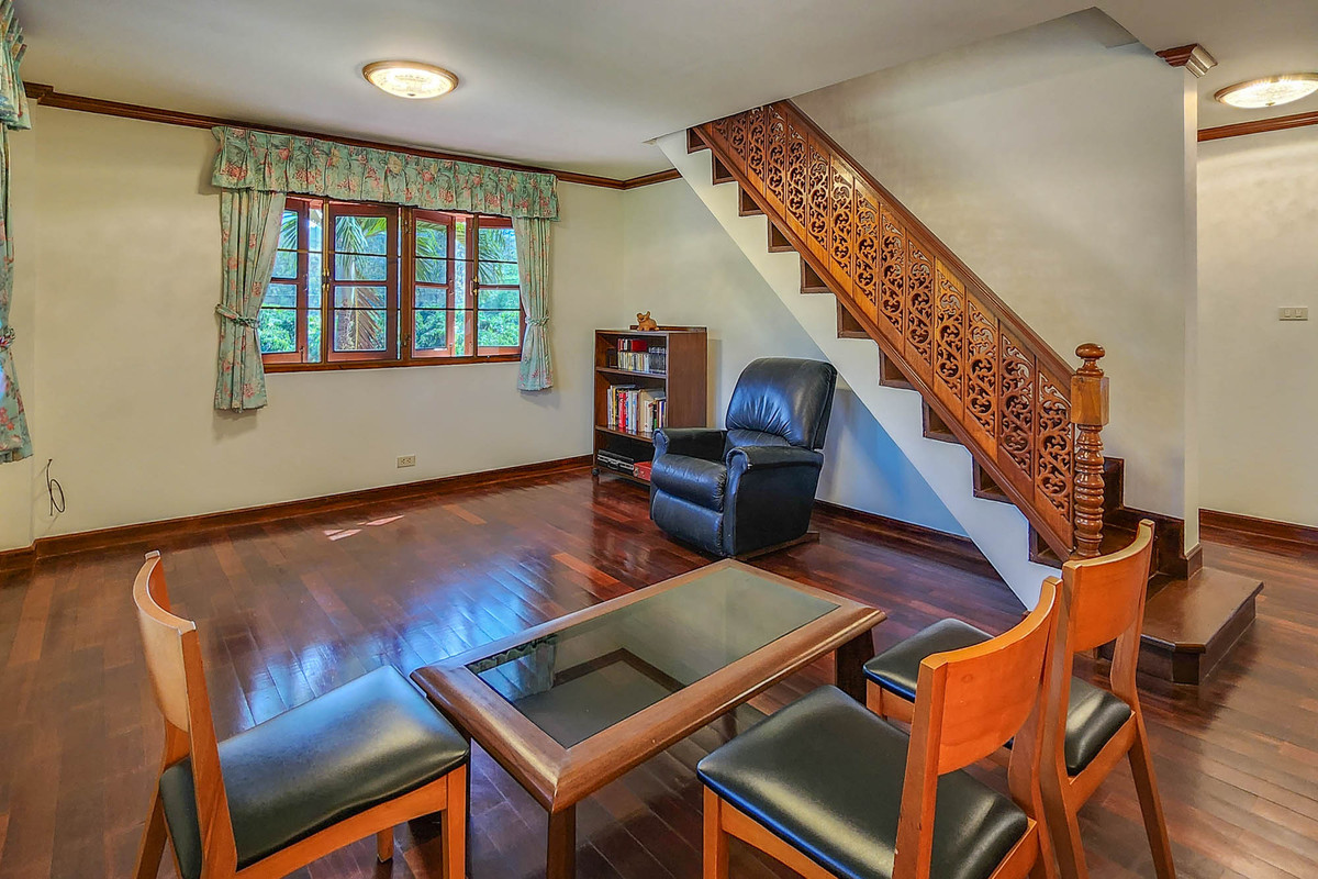 ขายบ้านเชียงใหม่ : บ้านพักส่วนตัววิวภูเขา พร้อมสวนลำไย 84 ต้น ใกล้สนามกอล์ฟ, เชียงใหม่