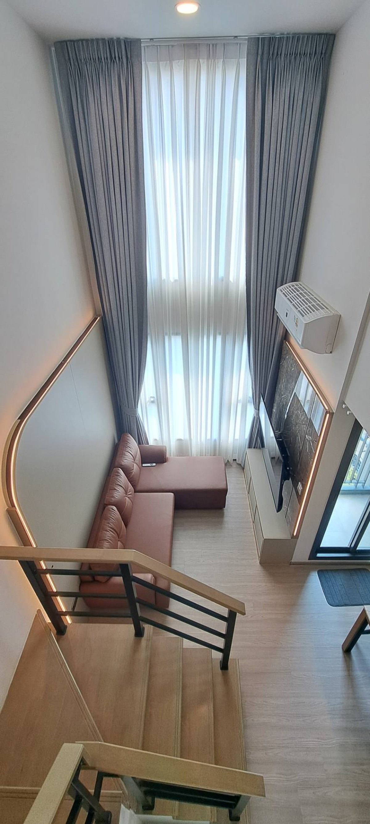 ให้เช่าคอนโดคลองเตย กล้วยน้ำไท : ให้เช่า คอนโด Aspire Sukhumvit-Rama 4 ห้อง Vertiplex 📍ติดถนนพระราม 4 ใกล้รถไฟฟ้า BTS พระโขนง