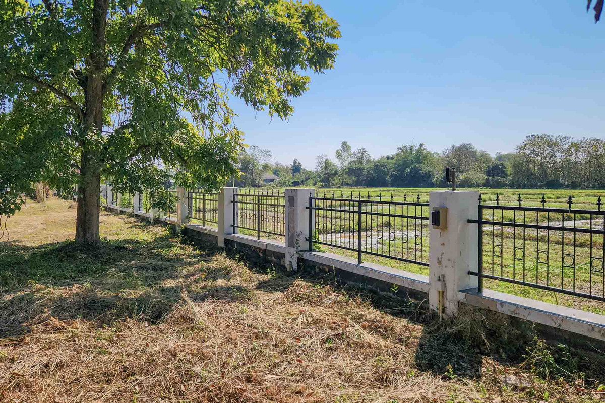 ขายบ้านเชียงใหม่ : บ้านสวนส่วนตัวหลังใหญ่ พร้อมสระว่ายน้ำ บรรยากาศเงียบสงบ